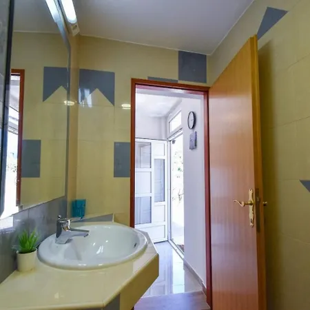 Апартаменты Jaklin Банёл