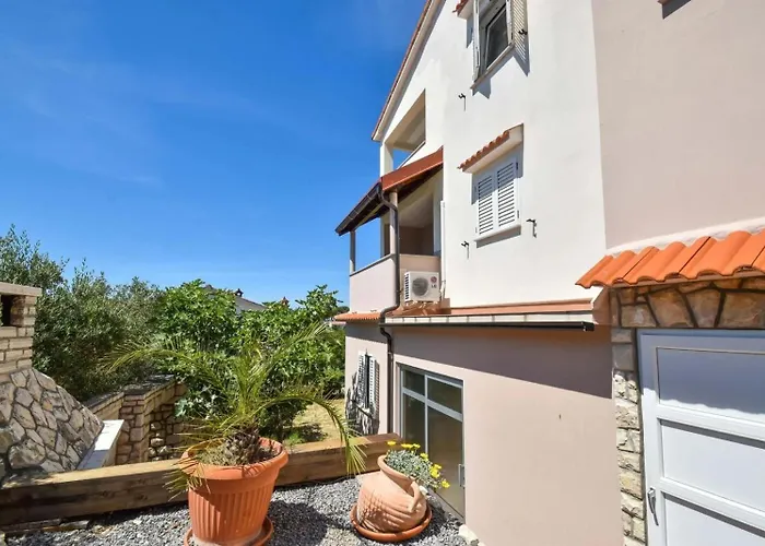 Jaklin Apartament Banjol