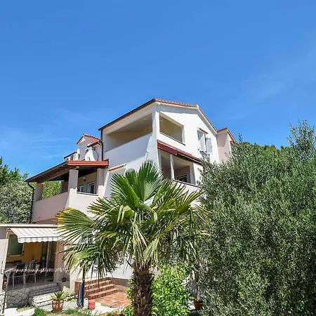 Jaklin Guest house 3*