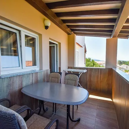 Guest house Jaklin 3*