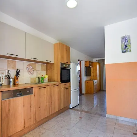 Jaklin Apartman