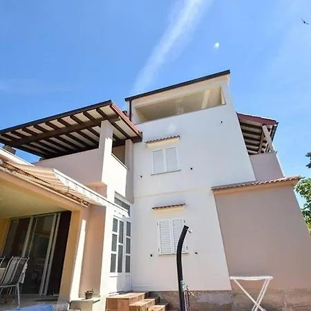 Jaklin Lägenhet Banjol